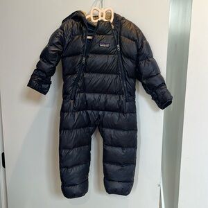 Patagonia hi-loft down sweater bunting (12-24 months)